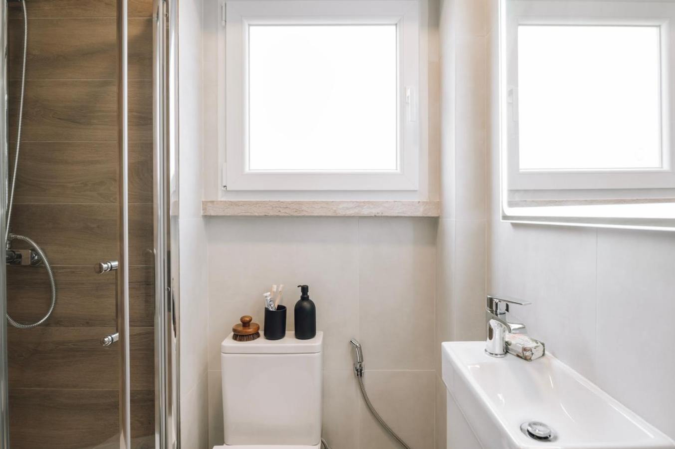 Rupit - 3 Bedrooms, Office And Terrace In Alvalade Lisboa